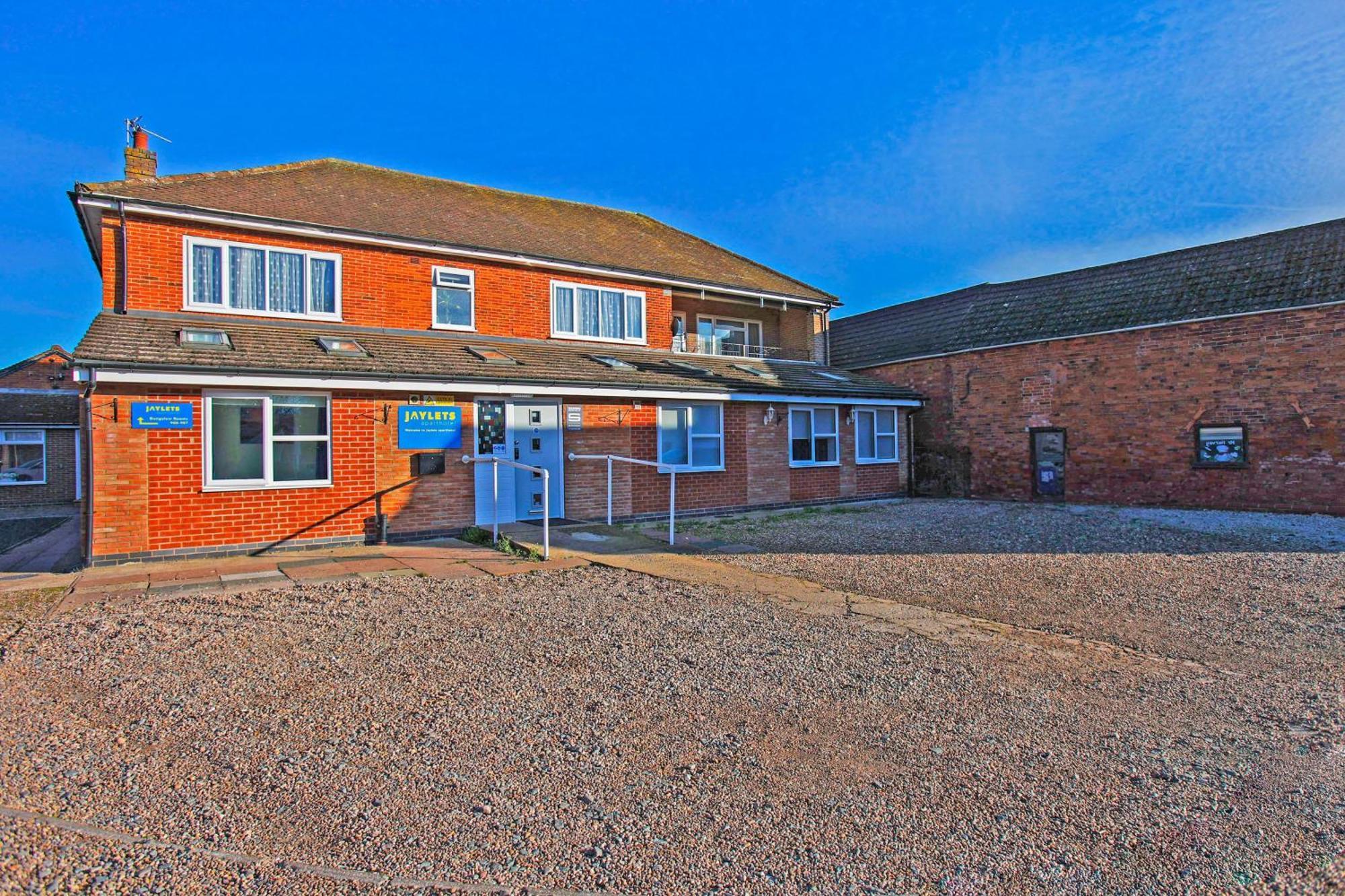 Oyo Aparthotel Hathern Exterior photo